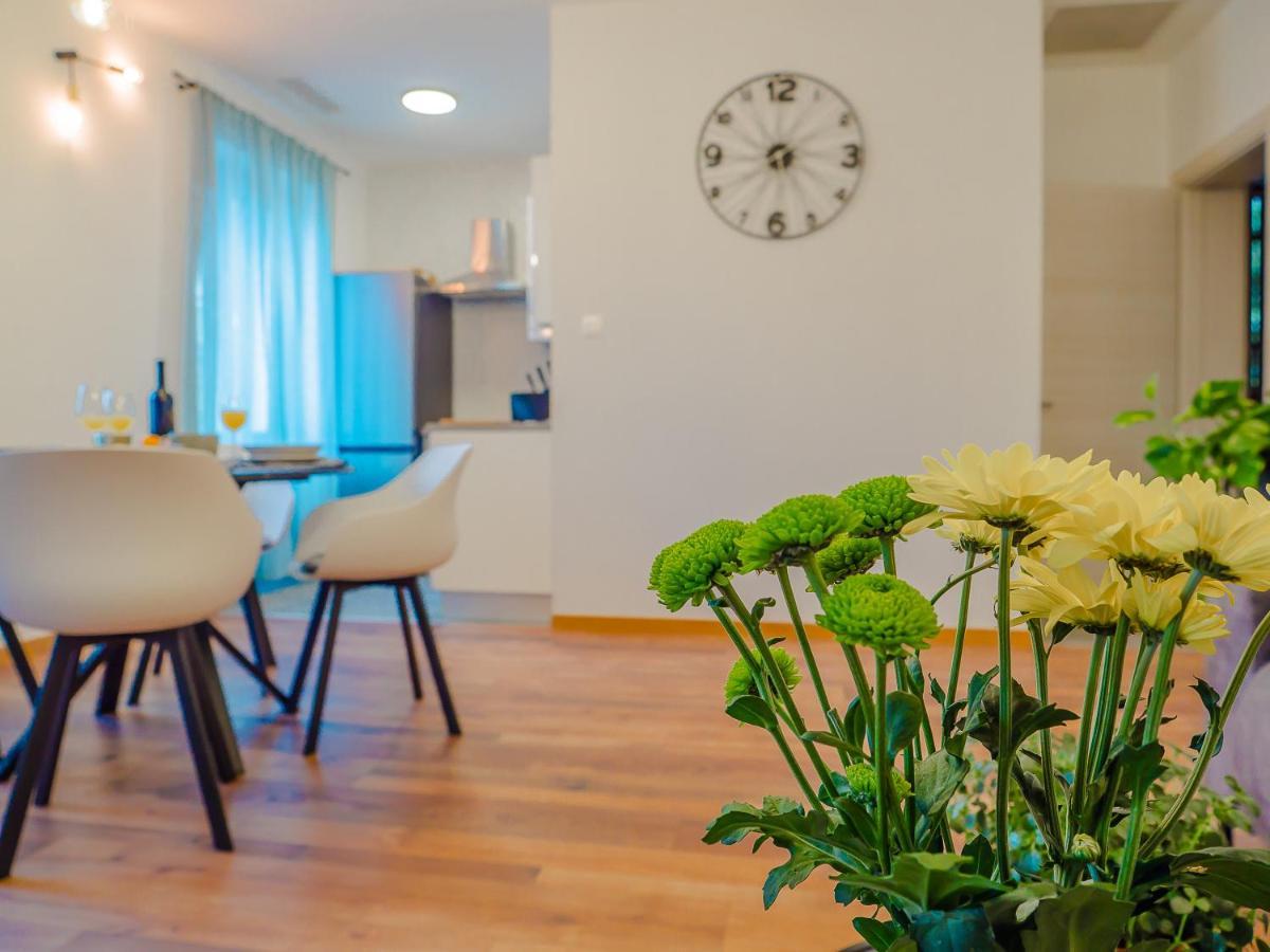 רייקה Apartmani Dora & Luka מראה חיצוני תמונה