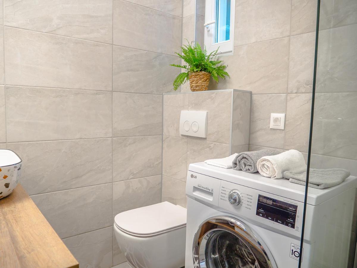רייקה Apartmani Dora & Luka מראה חיצוני תמונה